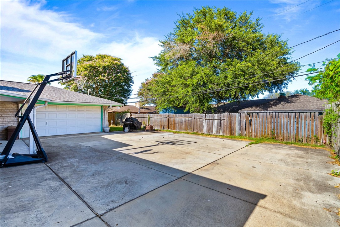 1030 Pyramid Drive Corpus Christi TX 78412