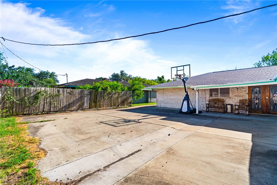 1030 Pyramid Drive Corpus Christi TX 78412
