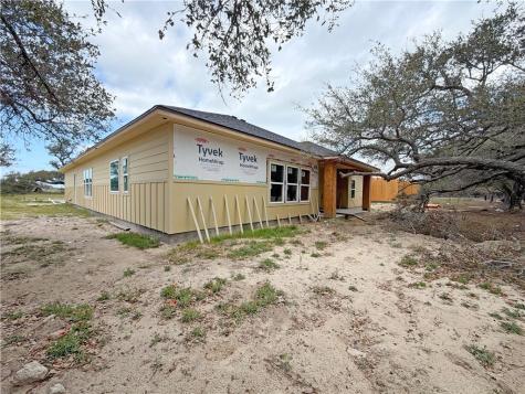 110 Haven Woods Drive Rockport TX 78382