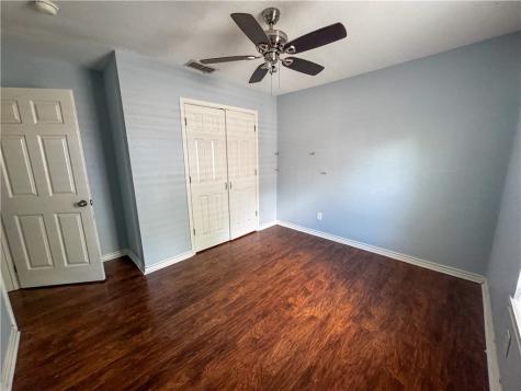 702 Jefferson Street Alice TX 78332