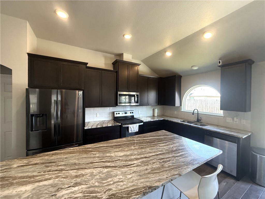 7513 Loyd Neal Drive Corpus Christi TX 78414