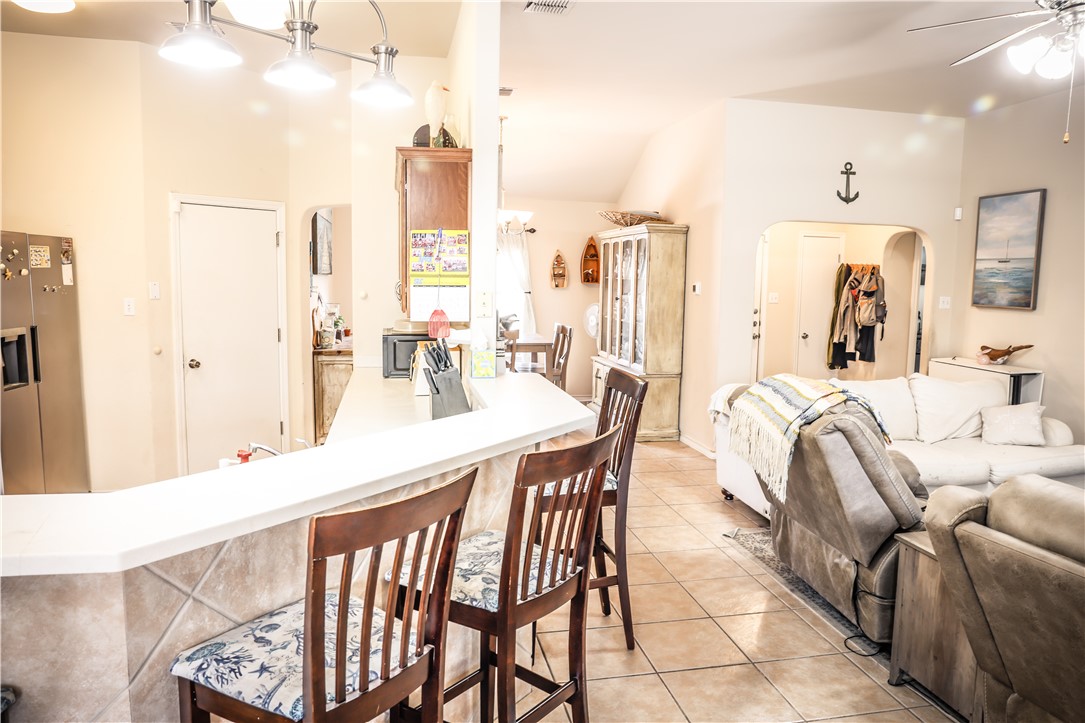 13709 Suntan Avenue Corpus Christi TX 78418