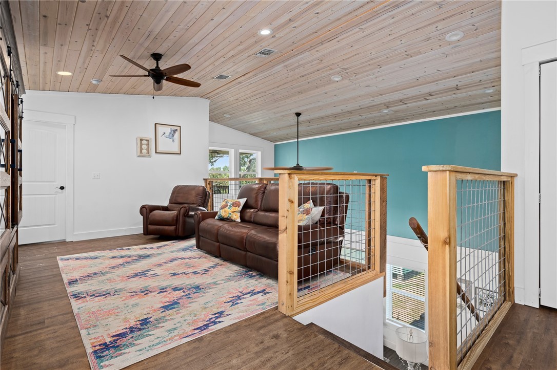 710 E First Rockport TX 78382