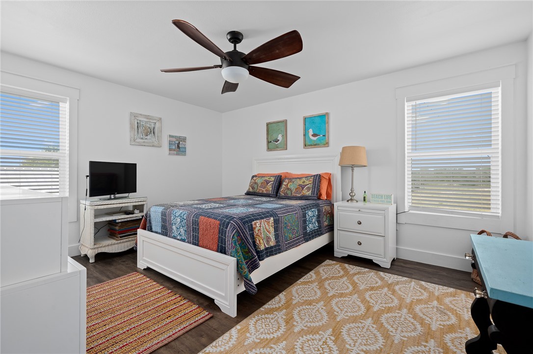 710 E First Rockport TX 78382