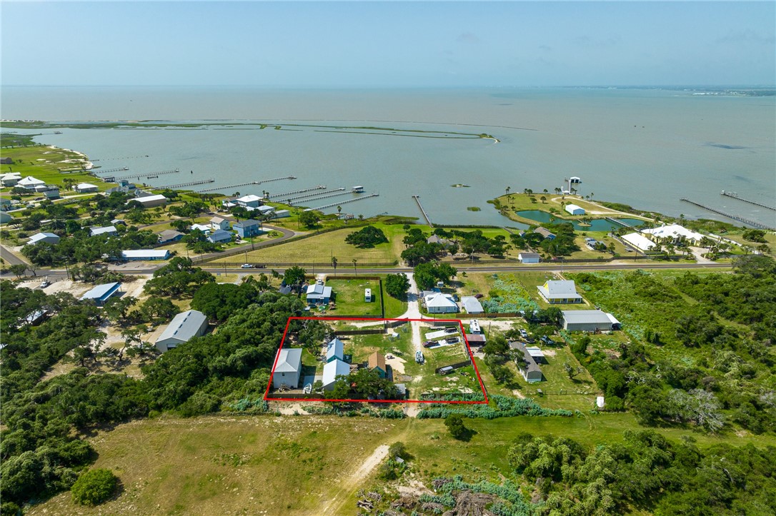 710 E First Rockport TX 78382