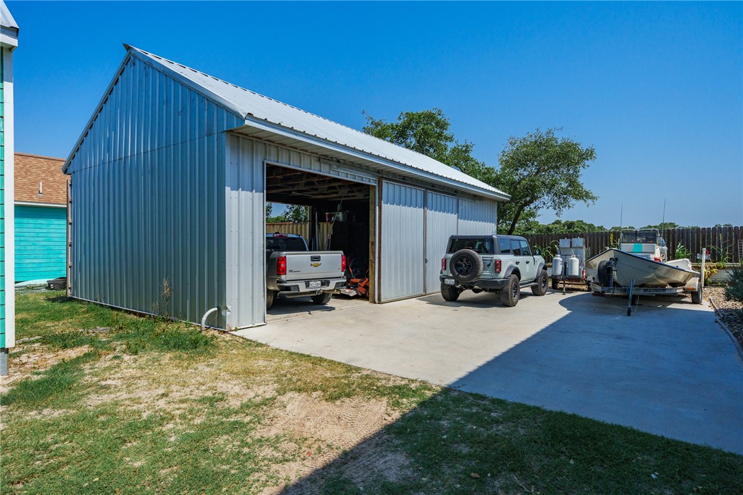 710 E First Rockport TX 78382