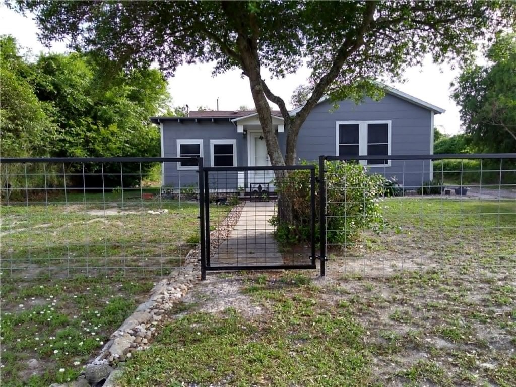 721 Claride Street Corpus Christi TX 78418