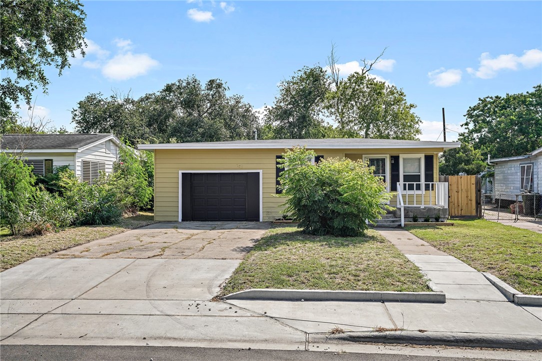 3652 Topeka Street Corpus Christi TX 78411