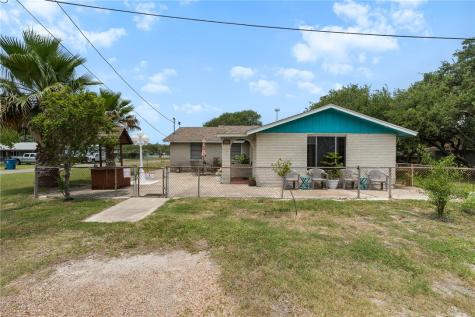 627 S Fuqua Street Rockport TX 78382