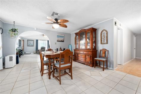 627 S Fuqua Street Rockport TX 78382
