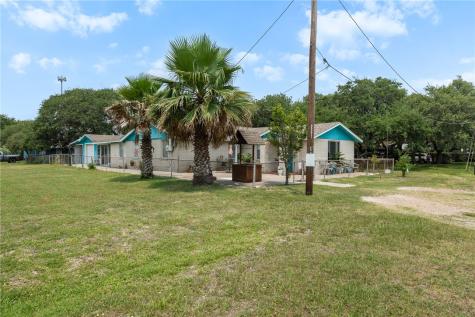 627 S Fuqua Street Rockport TX 78382