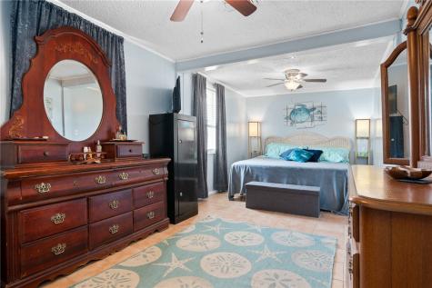 627 S Fuqua Street Rockport TX 78382
