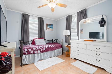 627 S Fuqua Street Rockport TX 78382