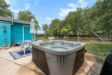 627 S Fuqua Street Rockport TX 78382