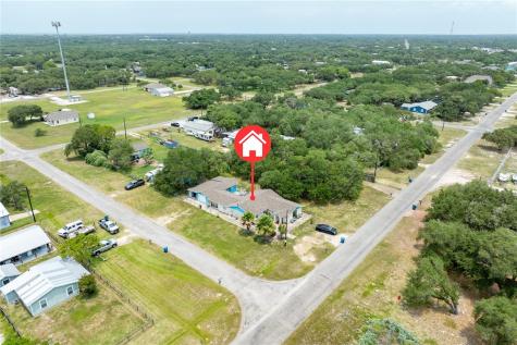 627 S Fuqua Street Rockport TX 78382