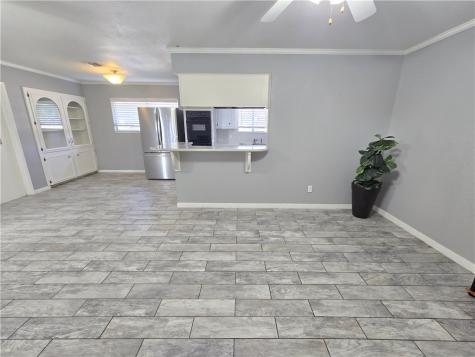 302 Frio Drive Portland TX 78374