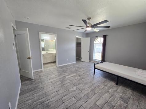 302 Frio Drive Portland TX 78374