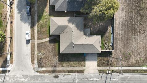302 Frio Drive Portland TX 78374