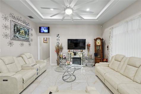 894 County Road 465 Alice TX 78332