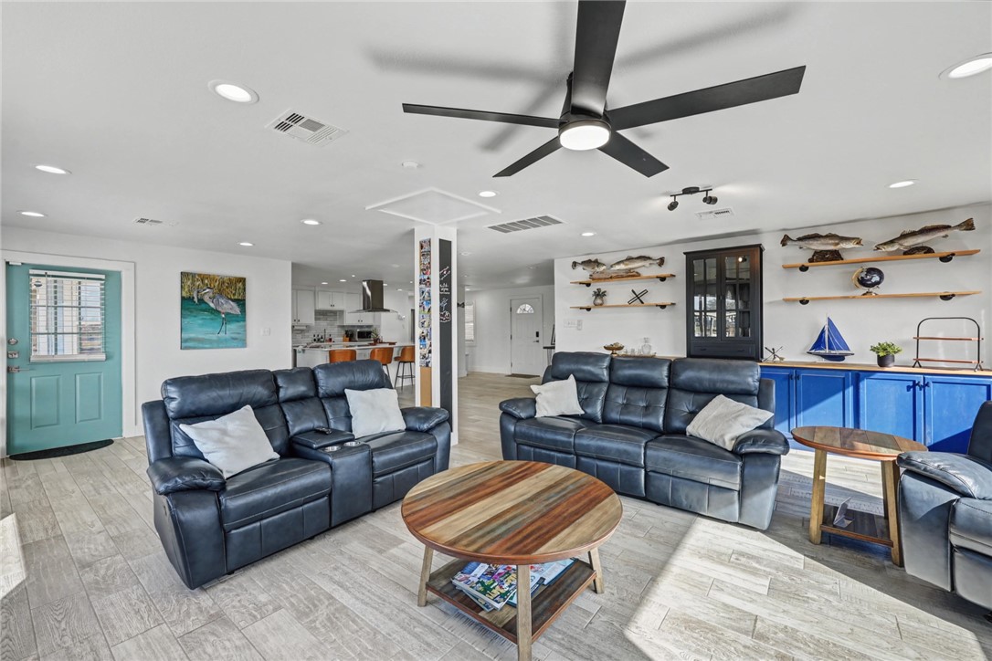111 Caribbean Drive Corpus Christi TX 78418