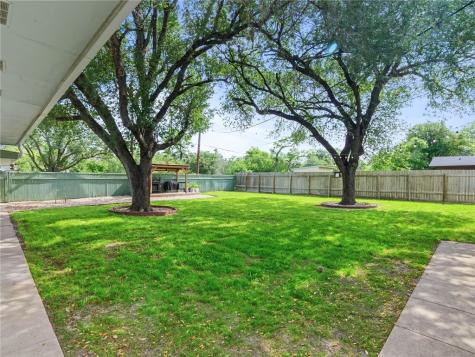 1218 W Richard Avenue Kingsville TX 78363