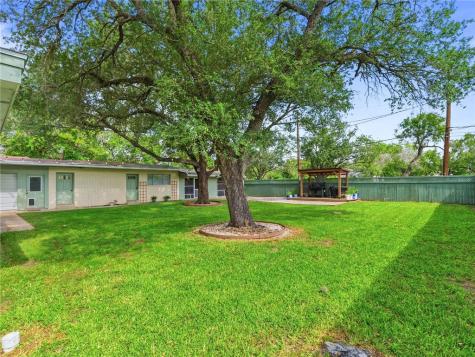 1218 W Richard Avenue Kingsville TX 78363