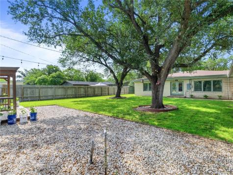 1218 W Richard Avenue Kingsville TX 78363