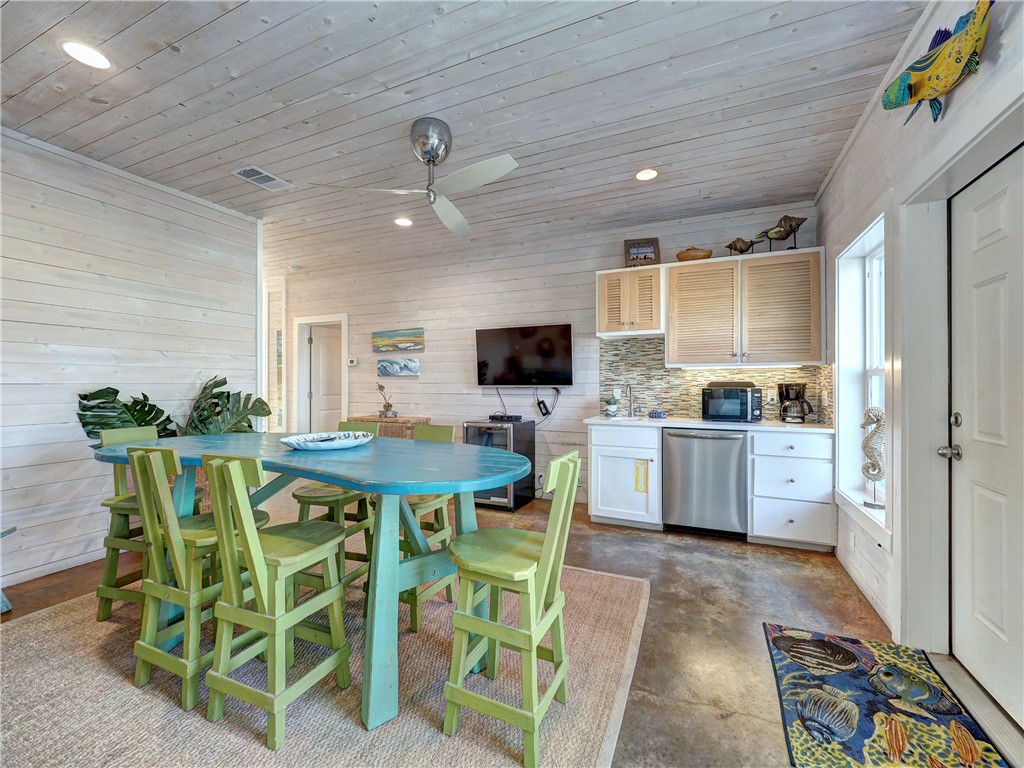 5601 State Highway 361 101 Port Aransas TX 78373