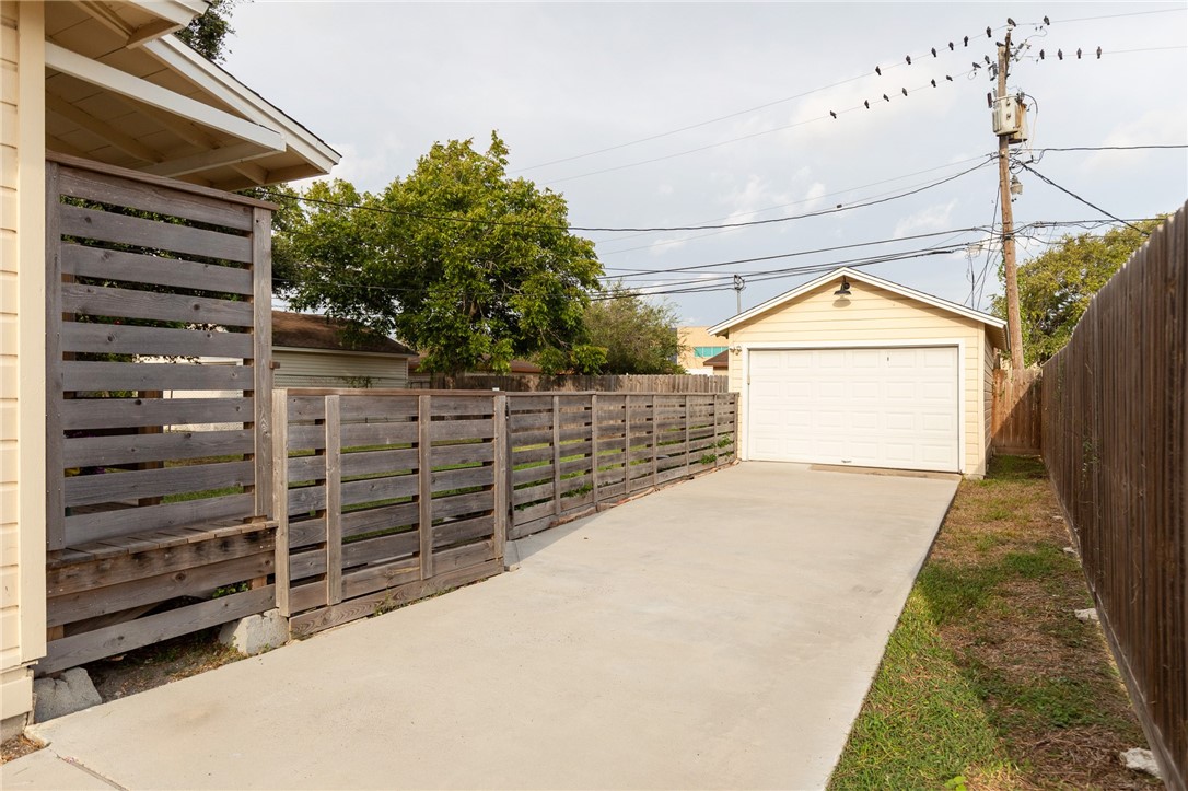 518 Chase Drive Corpus Christi TX 78412