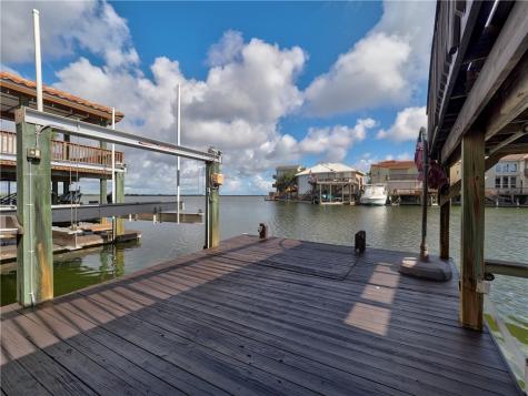 13514 King Phillip Court Corpus Christi TX 78418
