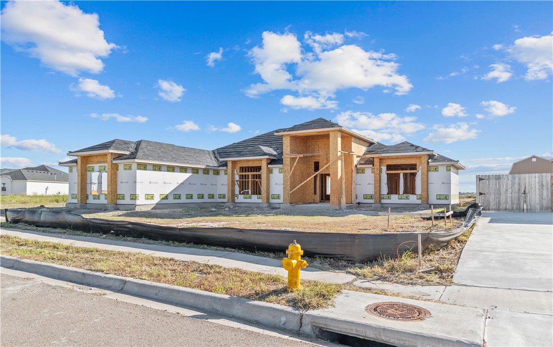 1842 Mama Fefi Drive Corpus Christi TX 78414