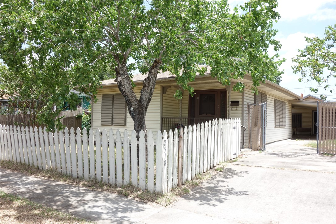 2518 Halsey Street Corpus Christi TX 78405