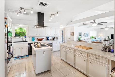 13758 Hawksnest Bay Drive Corpus Christi TX 78418