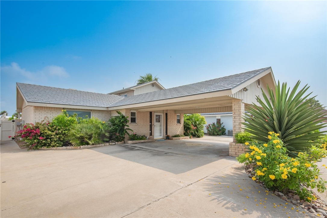 13758 Hawksnest Bay Drive Corpus Christi TX 78418