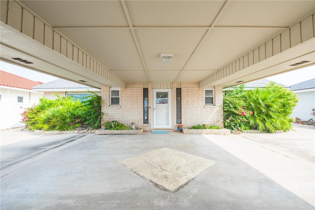 13758 Hawksnest Bay Drive Corpus Christi TX 78418