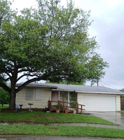 1250 Hayward Drive Corpus Christi TX 78411