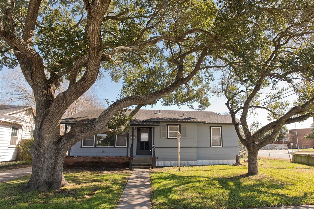 781 Chase Drive Corpus Christi TX 78412