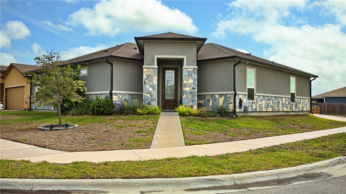 2226 Cuarzo Drive Corpus Christi TX 78414