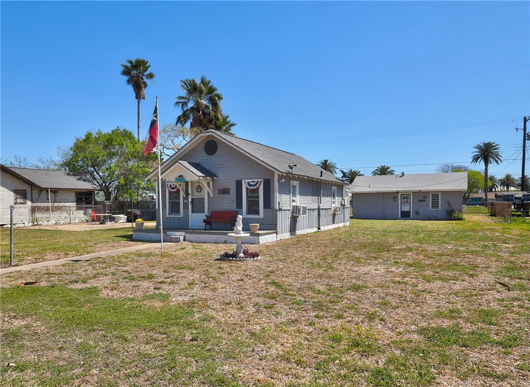 1139 S Houston Street Aransas Pass TX 78336