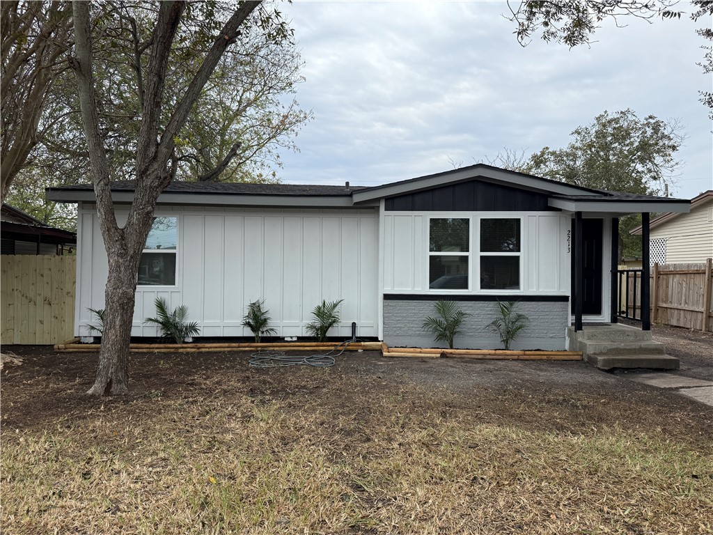 2213 Roslyn Street Corpus Christi TX 78416