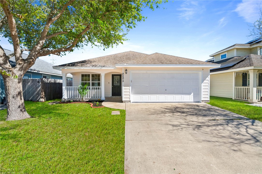 2205 Oak Crest Street Corpus Christi TX 78418