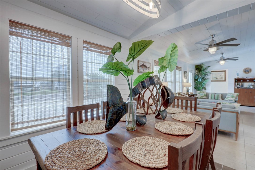 4034 Laguna Shores Road Corpus Christi TX 78418