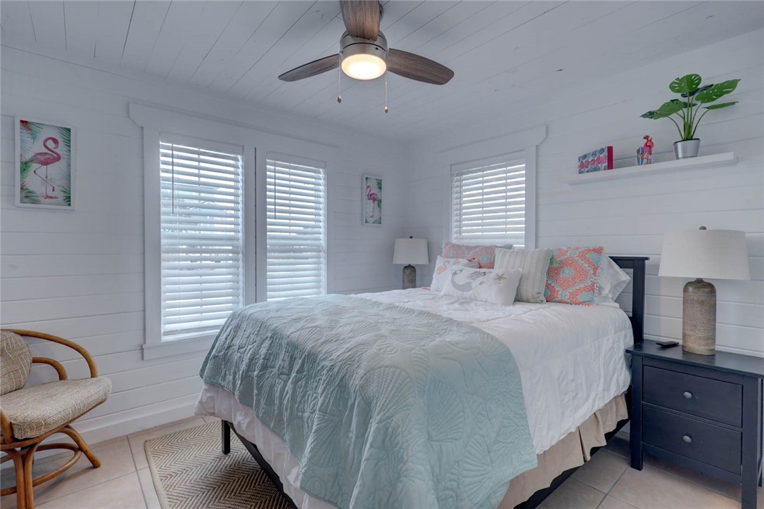 4034 Laguna Shores Road Corpus Christi TX 78418