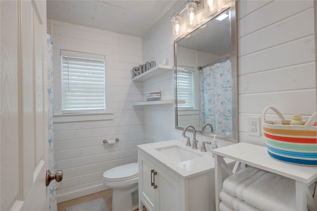 4034 Laguna Shores Road Corpus Christi TX 78418