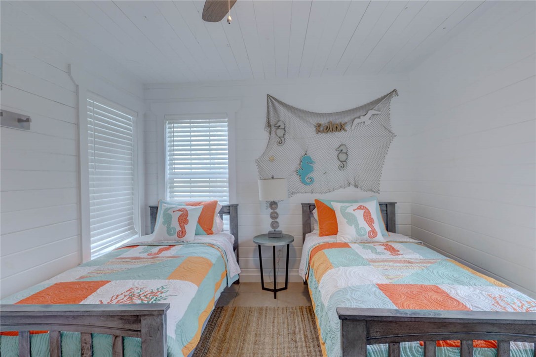 4034 Laguna Shores Road Corpus Christi TX 78418