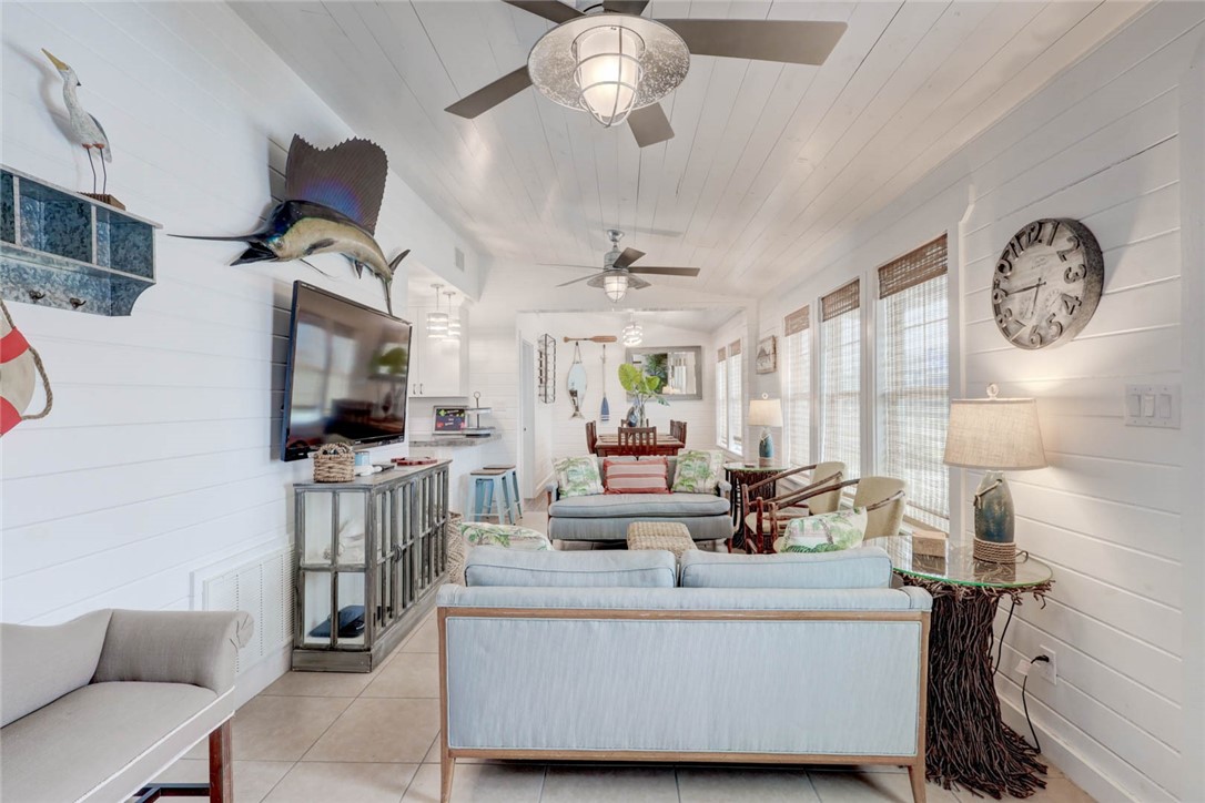 4034 Laguna Shores Road Corpus Christi TX 78418
