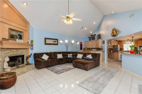 6910 Sir Galahad Corpus Christi TX 78413