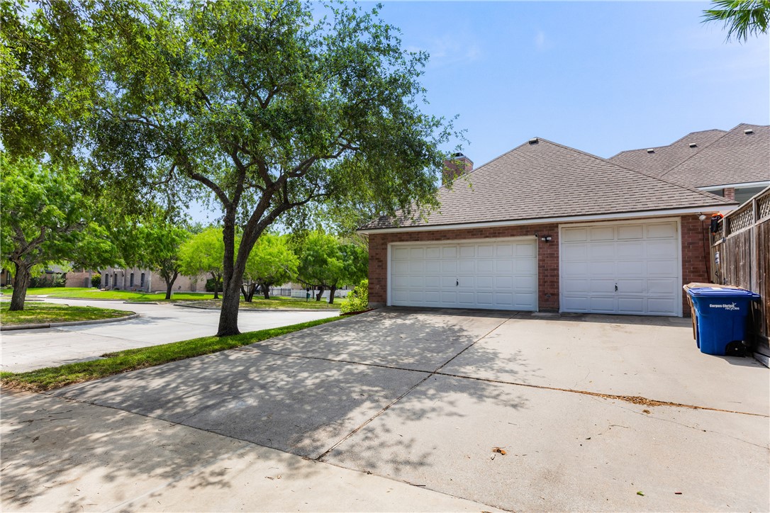 6910 Sir Galahad Corpus Christi TX 78413