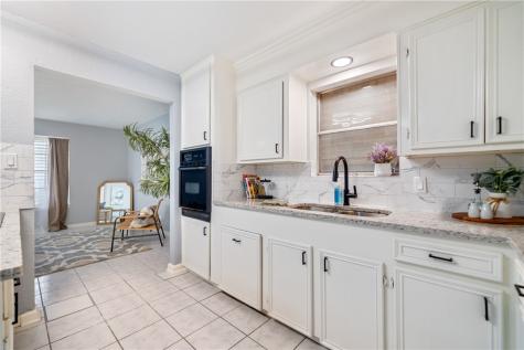 1102 Bradshaw Drive Corpus Christi TX 78412