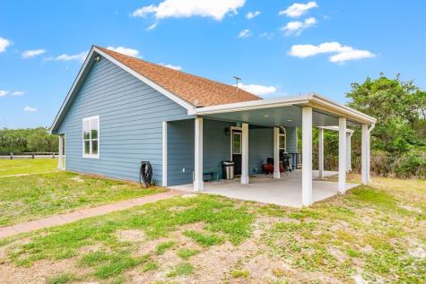 1892 State Highway 188 Rockport TX 78382